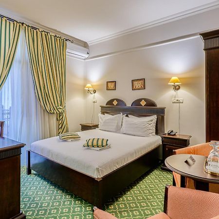 Hotel Classico Timisoara Ngoại thất bức ảnh